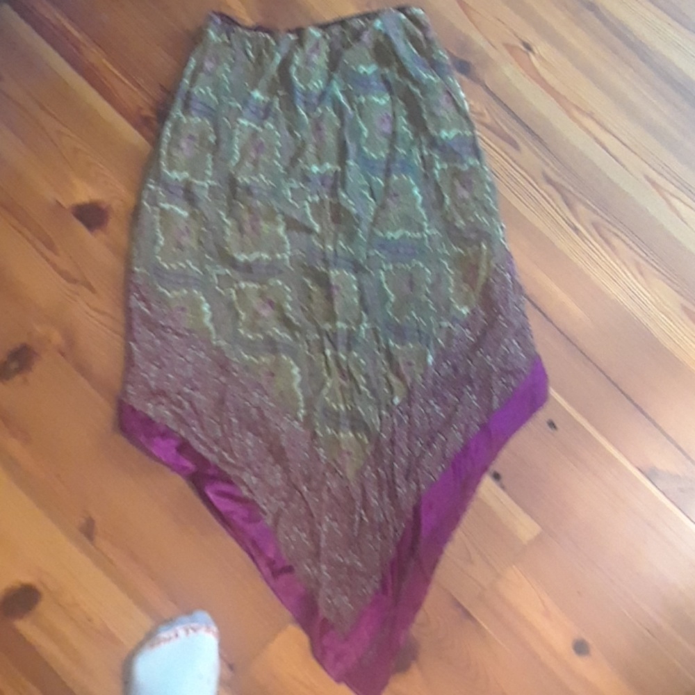 ABS  long v-shaped skirt